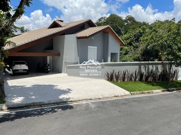 Casa à venda no bairro Aruja 5 em Arujá/SP