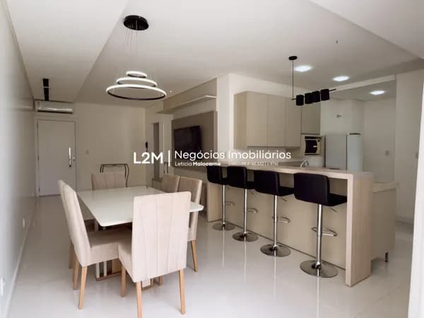 Apartamento com sacada enorme - Vista para o Centro no Vila Nova