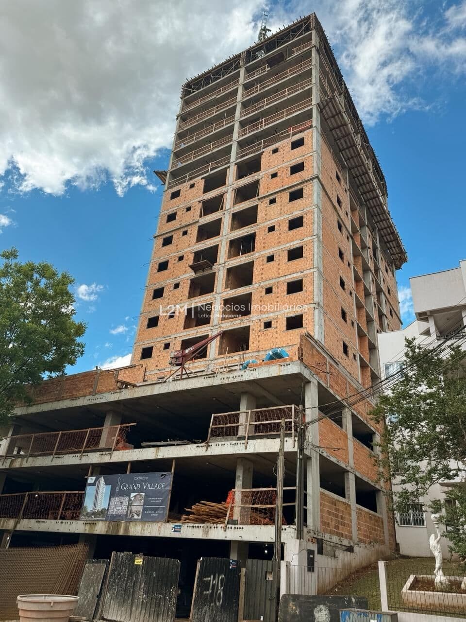 Apartamento com 3 dormitórios - ao lado da Unioeste em Francisco Beltrão