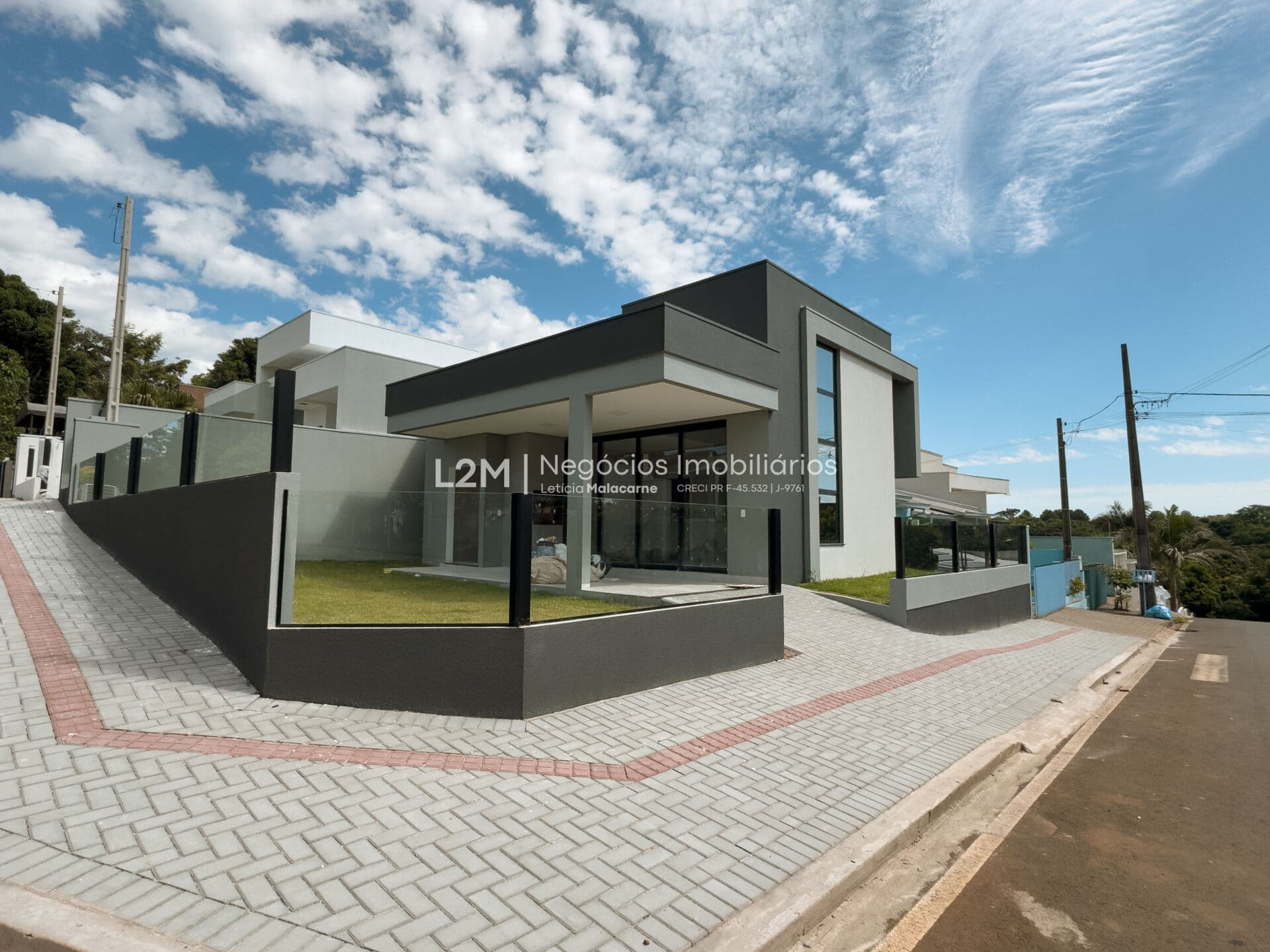Casa Nova Petrópolis de Esquina - 3 dormitórios