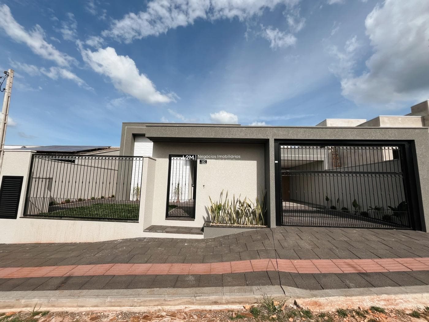 Casa Alto Padrão Próximo ao Superdia no Jardim Floresta