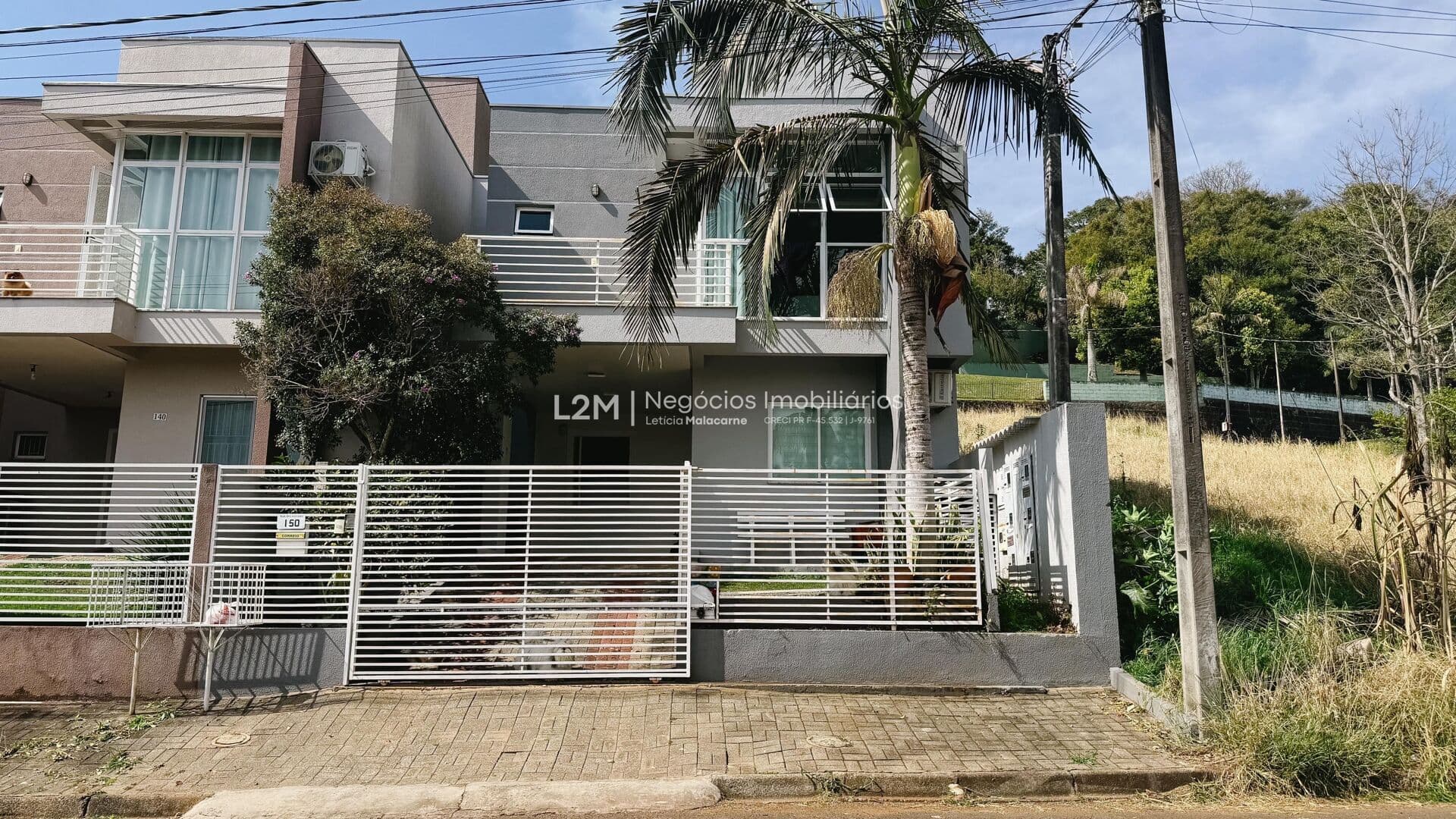 Sobrado Semimobiliado no Industrial