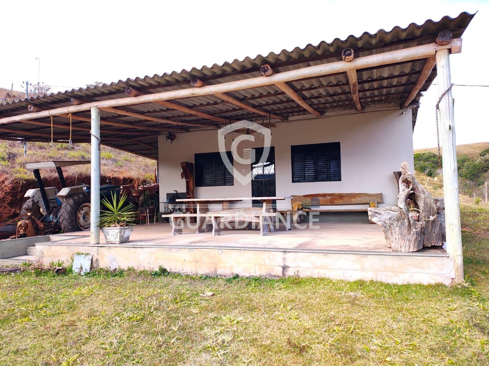 Fazenda/Sítios/Chácaras em Alfredo Vasconcelos - São José de Pouso Alegre