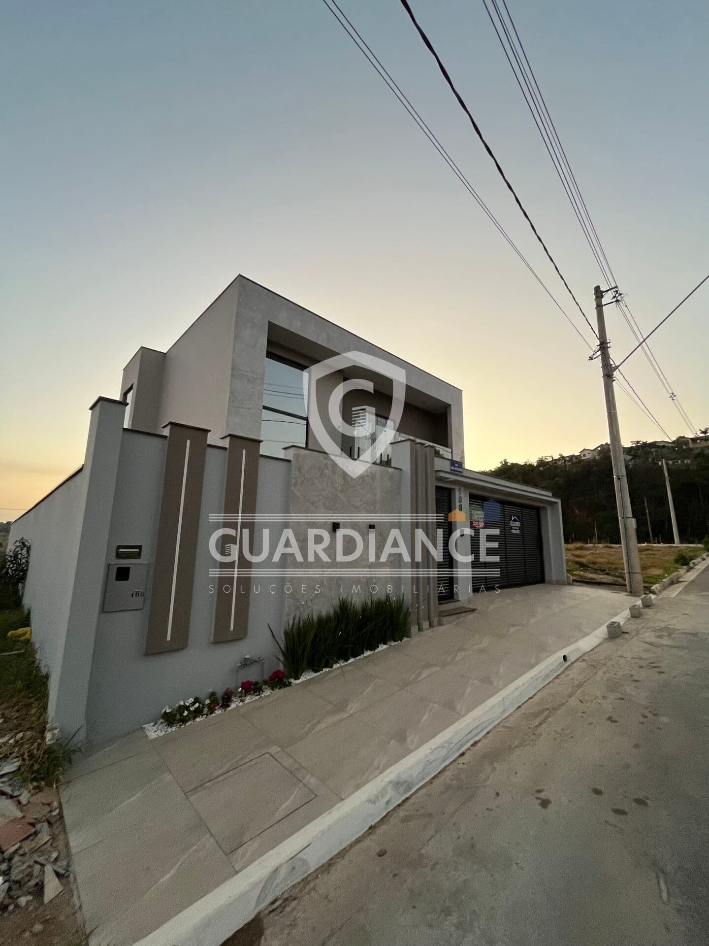 Casa em Barbacena - Campo