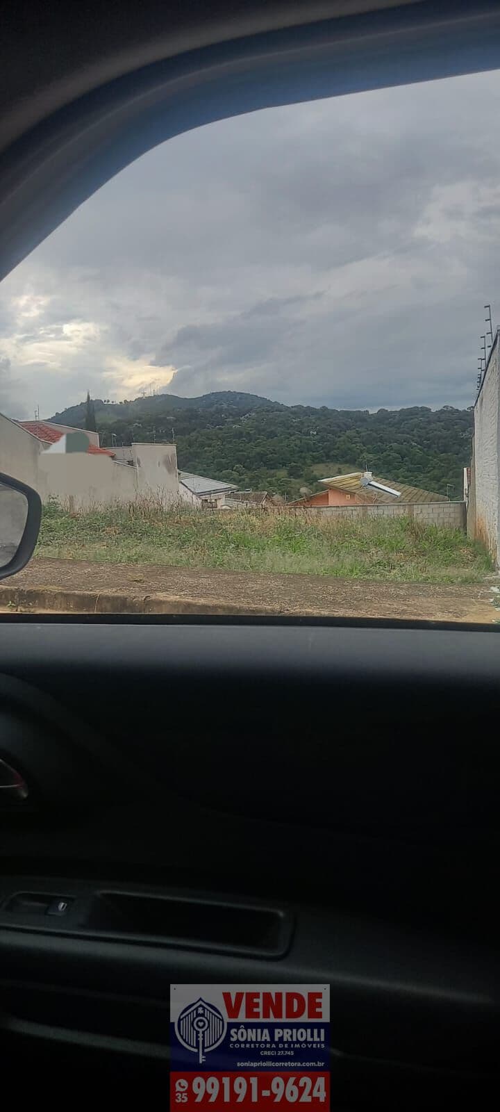 Lote/Terreno em Pouso Alegre - Colinas de Santa Bárbara