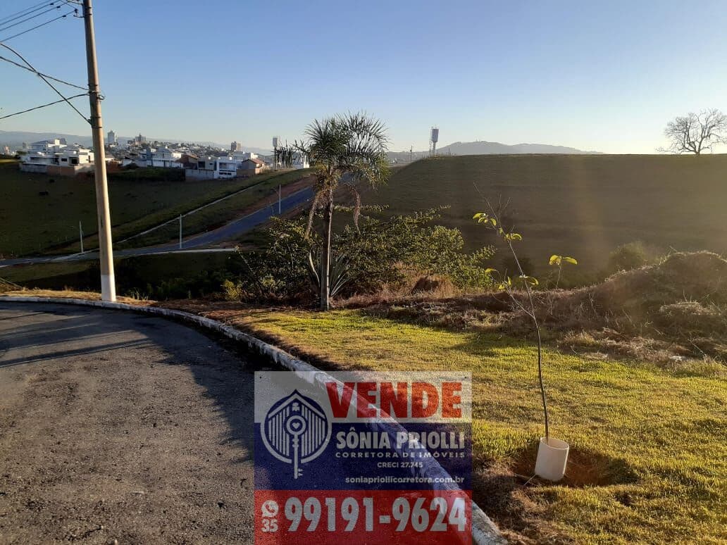 Lote/Terreno em Pouso Alegre - Village Angelo Guersoni