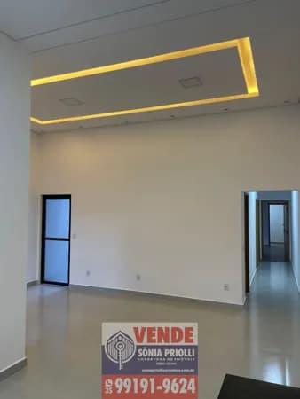 Casa em Pouso Alegre - Cidade Vergani