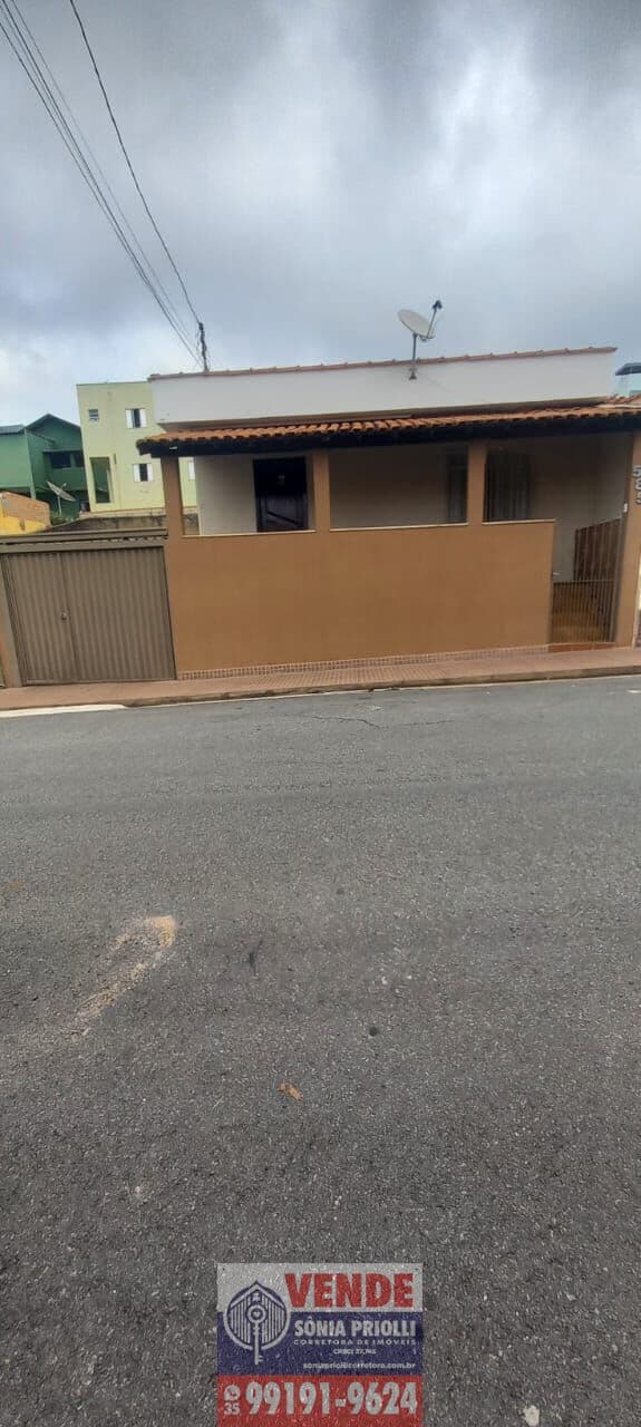 Casa em Pouso Alegre - Chácara Primavera I