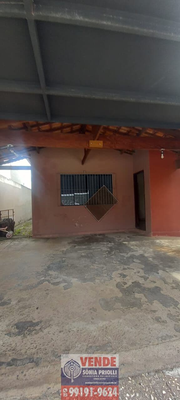 Casa em Pouso Alegre - Jardim Floresta