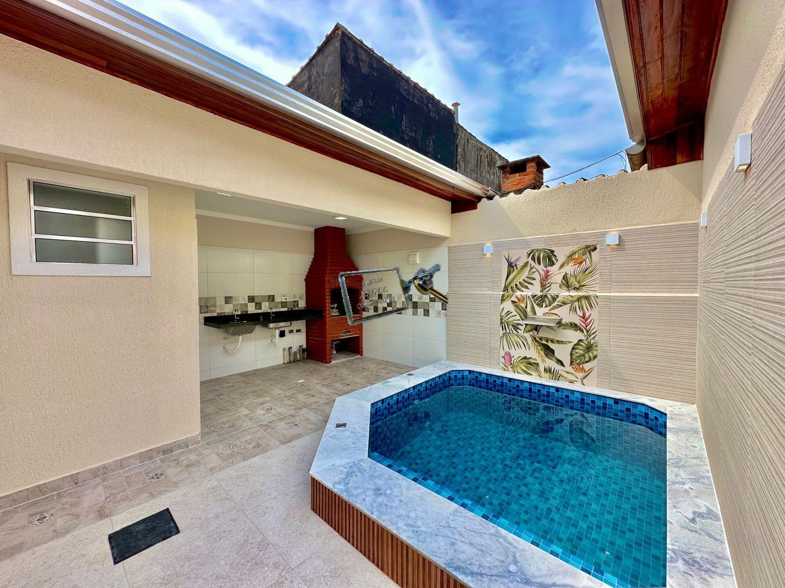 Casa em Caiçara, Praia Grande/SP