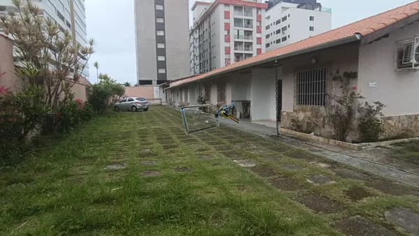 Casa em Condomínio em Jardim Real, Praia Grande/SP