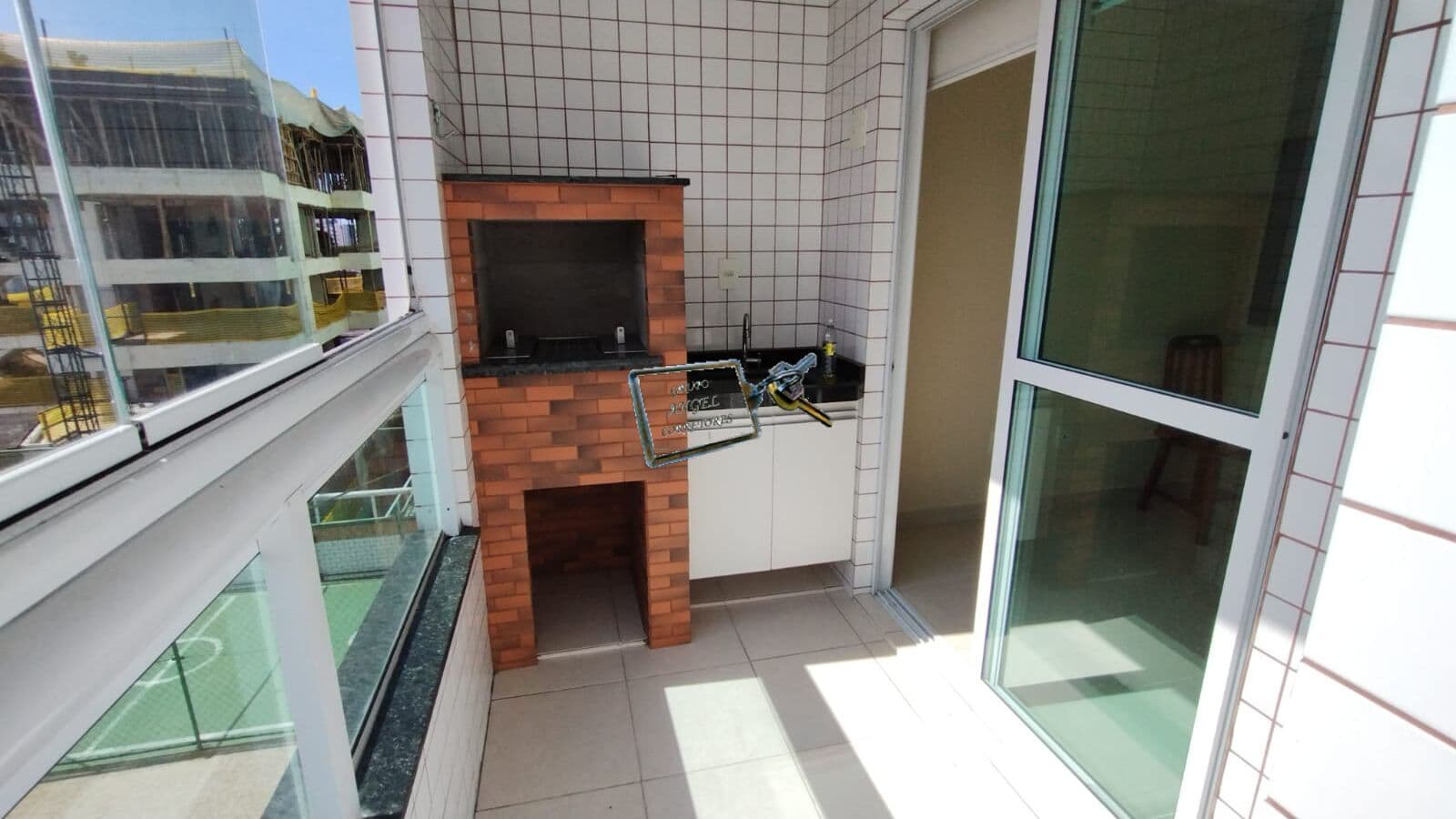 Apartamento centro Vila Caiçara - 2 vagas de garagem