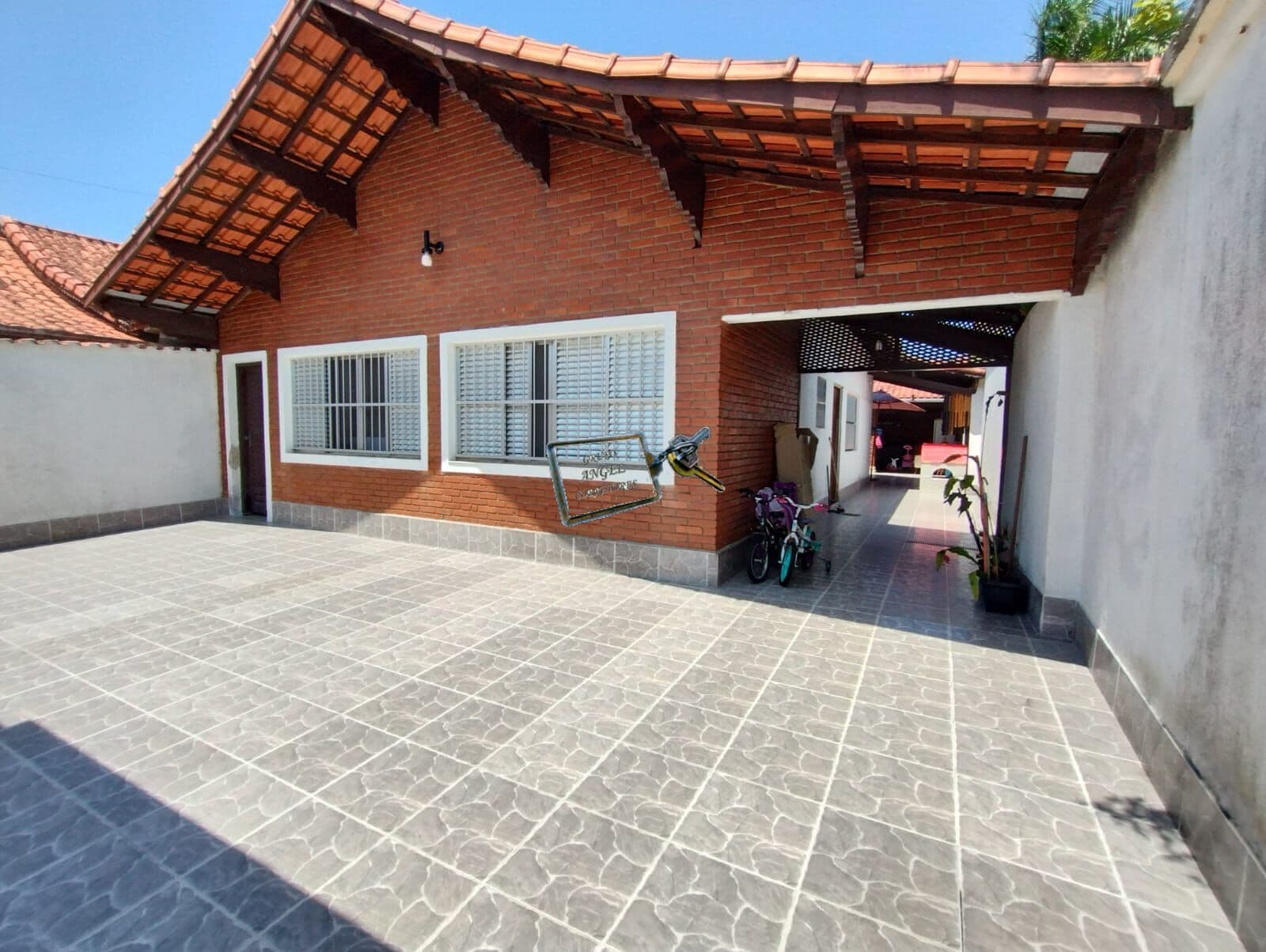 Casa 3 dormitórios sendo 1 suite bairro jardim Imperador