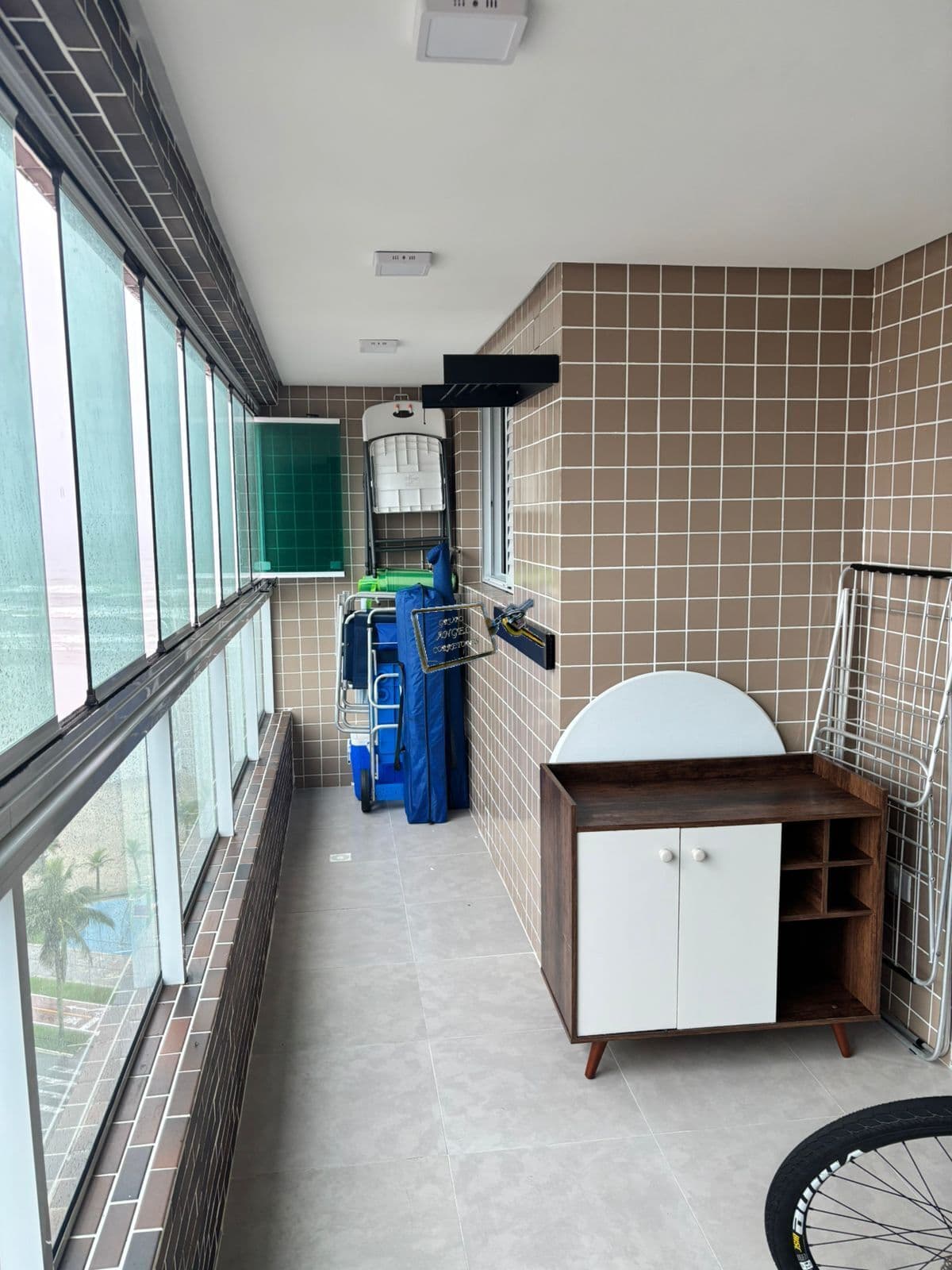 Apartamento predio frente mar, Praia Grande/SP