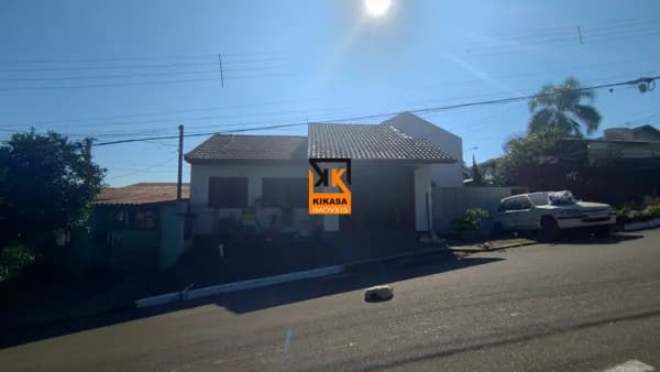TERRENO COM CASA DE ESQUINA NO BAIRRO PETRÓPOLIS EM NOVO HAMBURGO