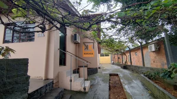 CASA 2 QUARTOS COM EDÍCULA