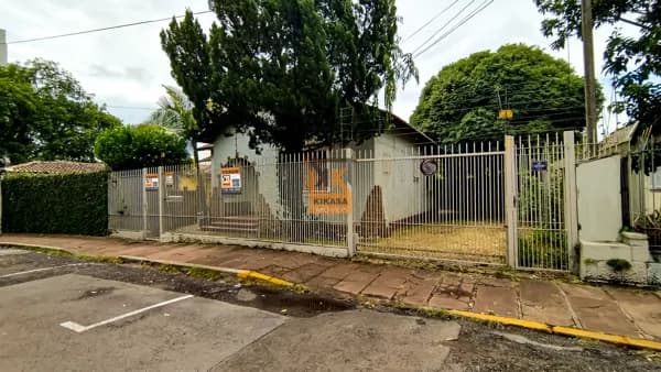 CASA COM PISCINA NO CENTRO DE NOVO HAMBURGO