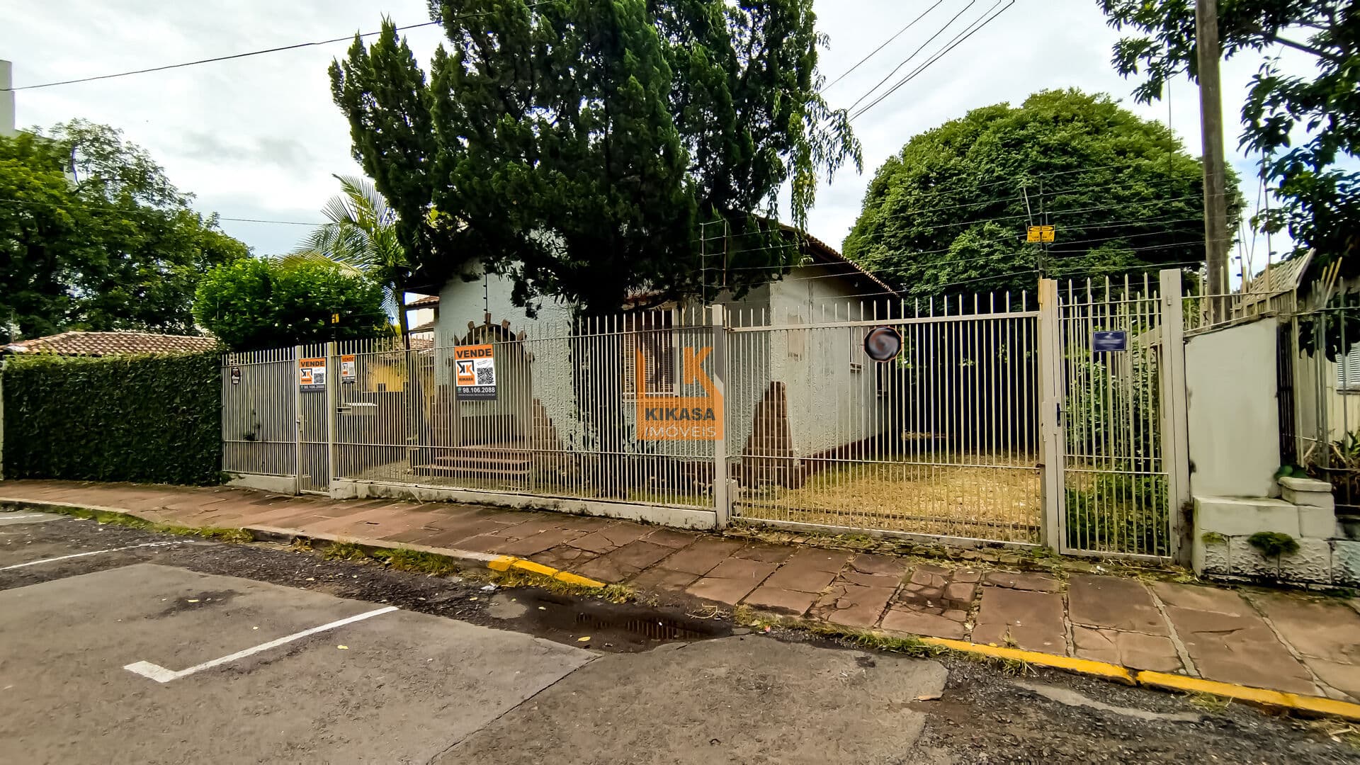 CASA COM PISCINA NO CENTRO DE NOVO HAMBURGO