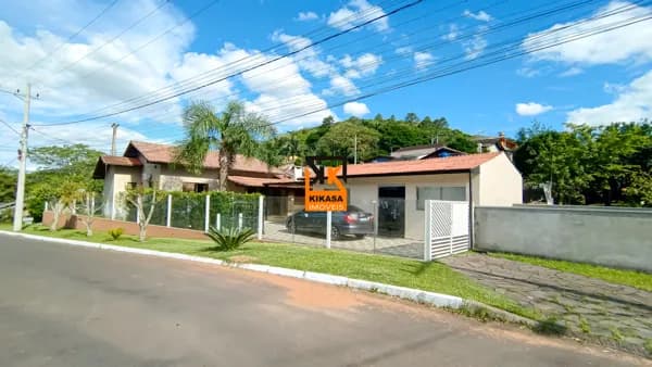 CASA PLANA COM 1 SUÍTE NO BAIRO SÃO JORGE EM NOVO HAMBURGO