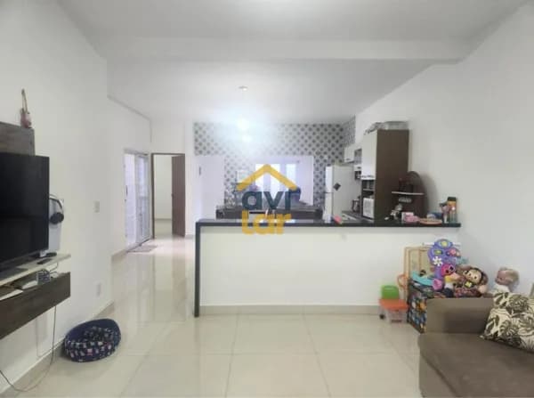 Casa à venda no Jd. Caiman