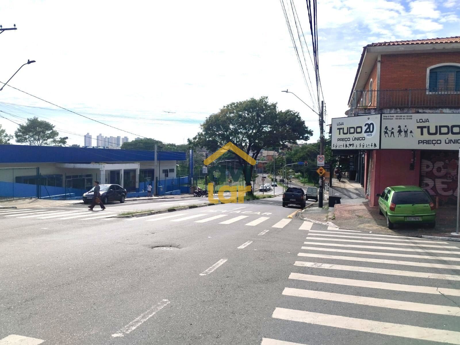 Salão comercial para locação no Amanda II
