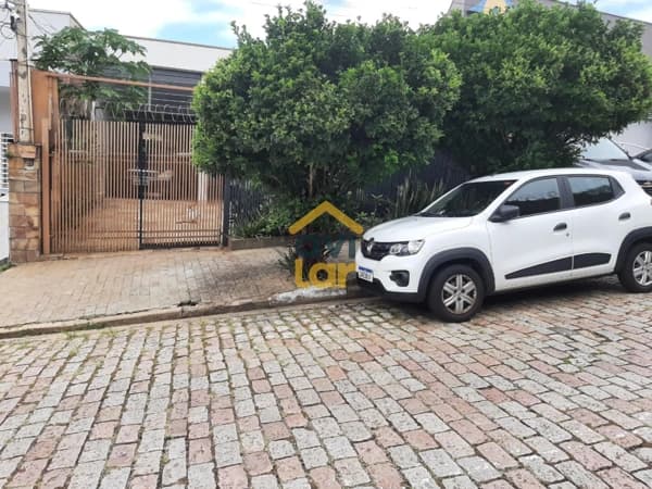 Casa em Campinas - Vila Jequitibás
