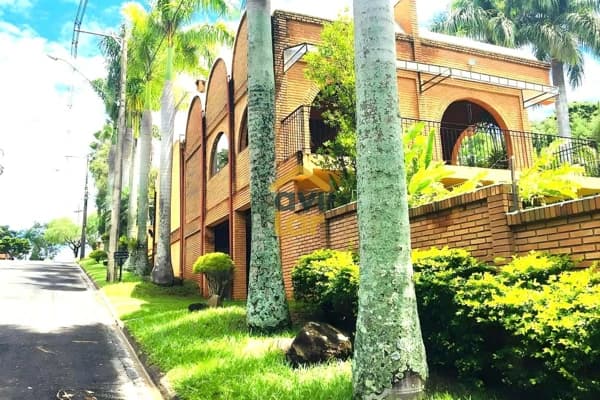 Sobrado em Campinas - Jardim Botânico (Sousas)