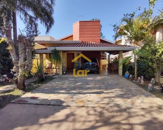Casa em Valinhos - Santa Cruz