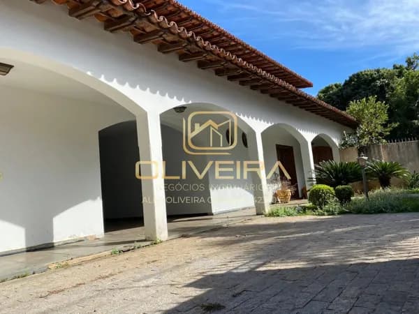 Casa em Patrocínio - Cidade Jardim