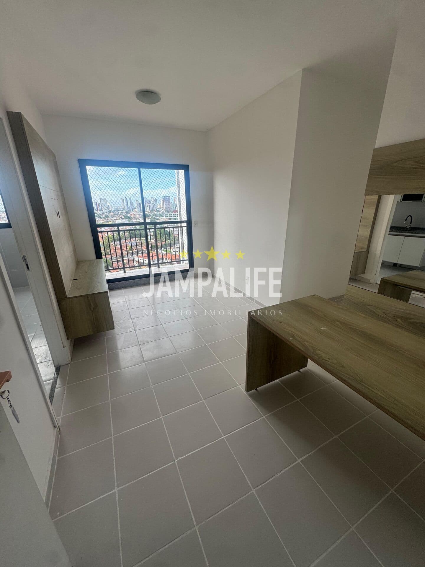 Apartamento em andar alto, condomínio clube!