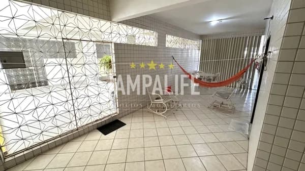 Ótimo Apartamento com 03 Quartos em Manaíra