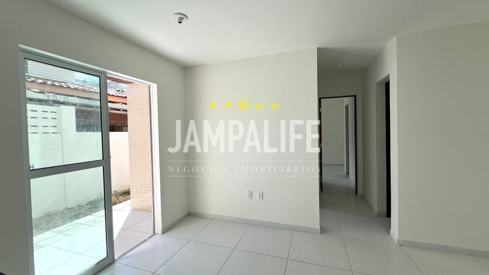 Apartamento com 2 dormitórios à venda, 66,95 m² por R$ 240.000,00 - Jardim Camboinha - Cabedelo/PB