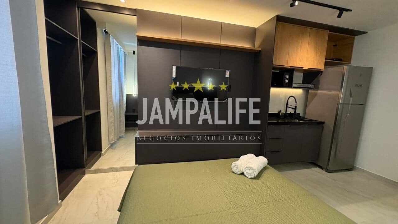 Flat com Porteira Fechada em Intermares