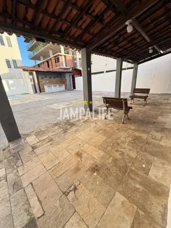Casa com 03 quartos por 900 mil em Cabedelo