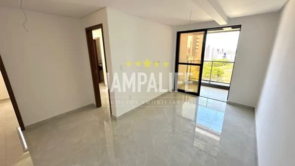 Apartamento com 03 Suítes no Bessa