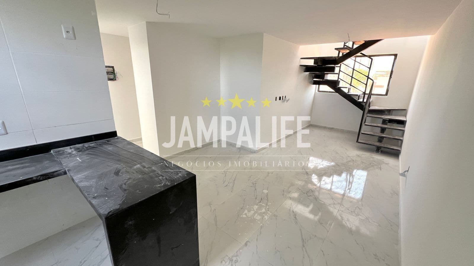 Cobertura com 3 dormitórios à venda, 148 m² por R$ 670.000,00 - Bessa - João Pessoa/PB