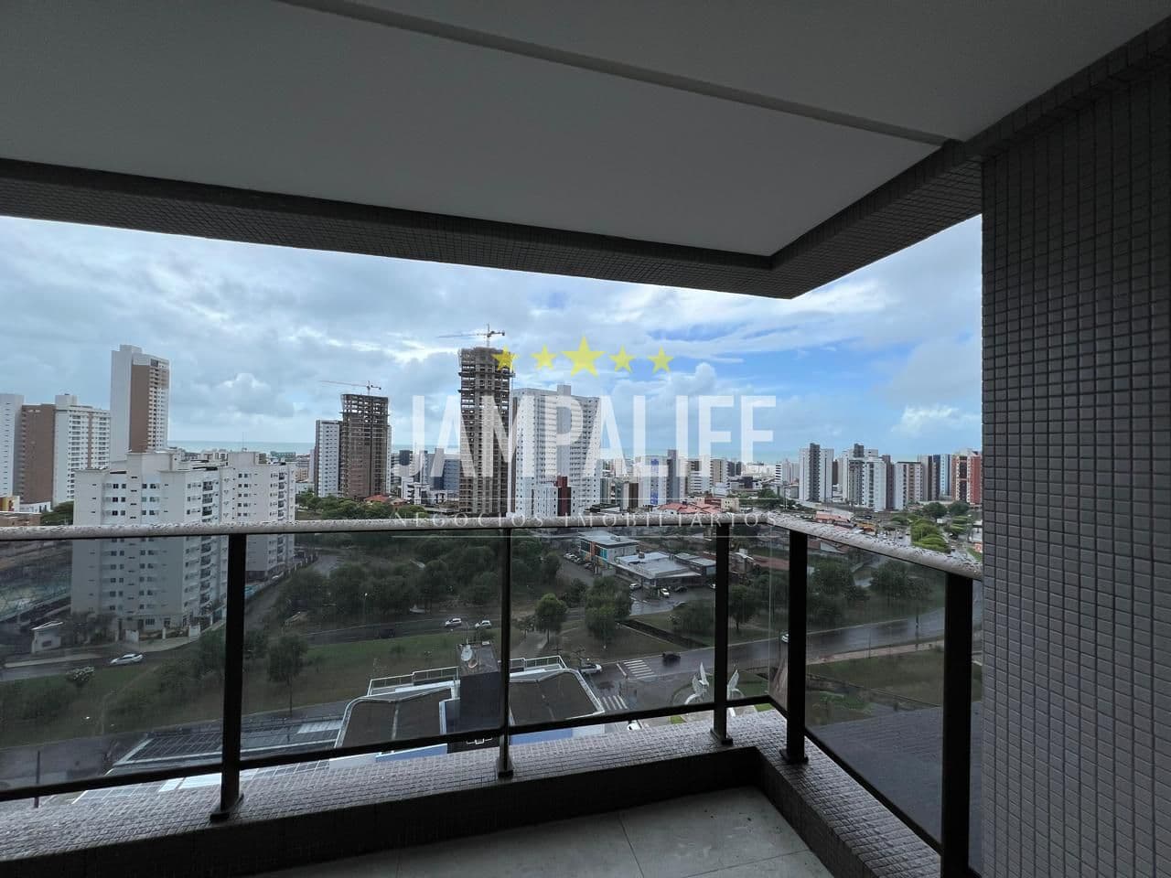 Apartamento novo no Jardim Oceania
