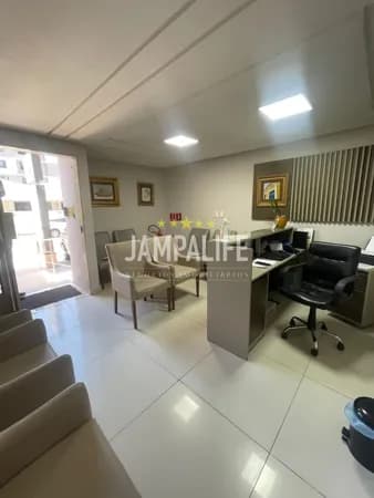 Prédio Comercial em Tambauzinho