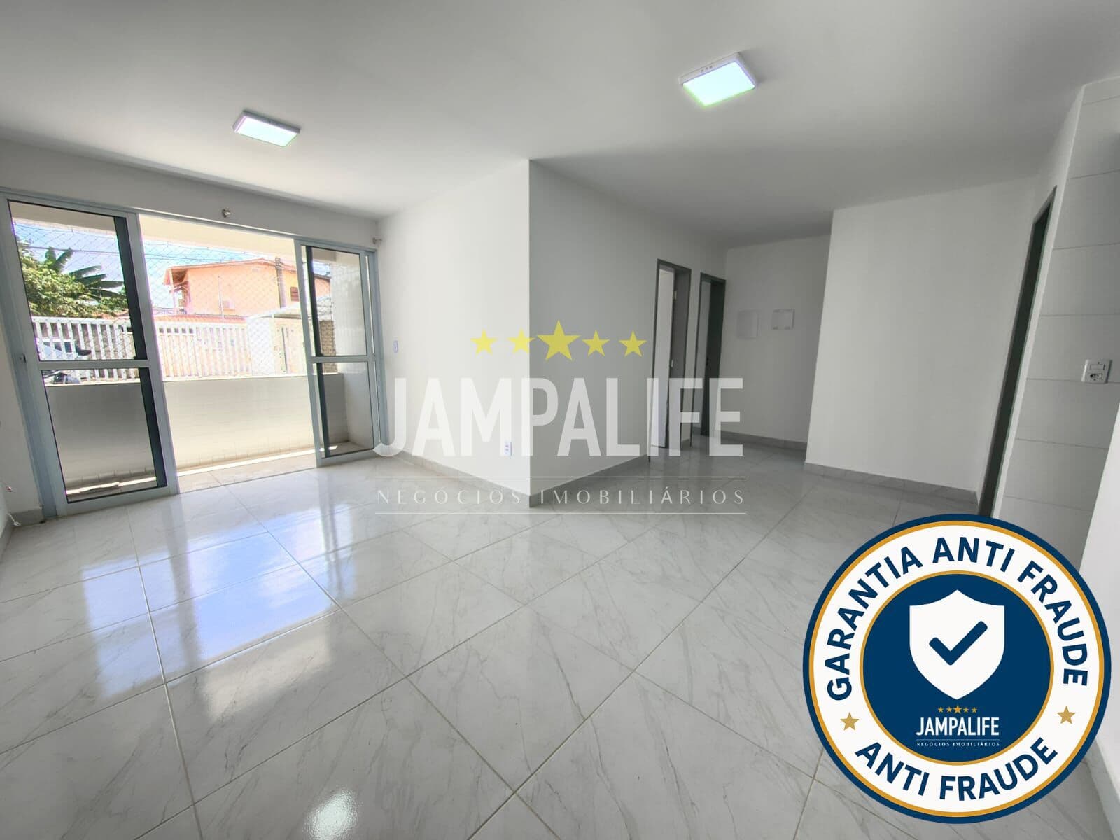 Apartamento Térreo no Jardim Camboinha - Cabedelo