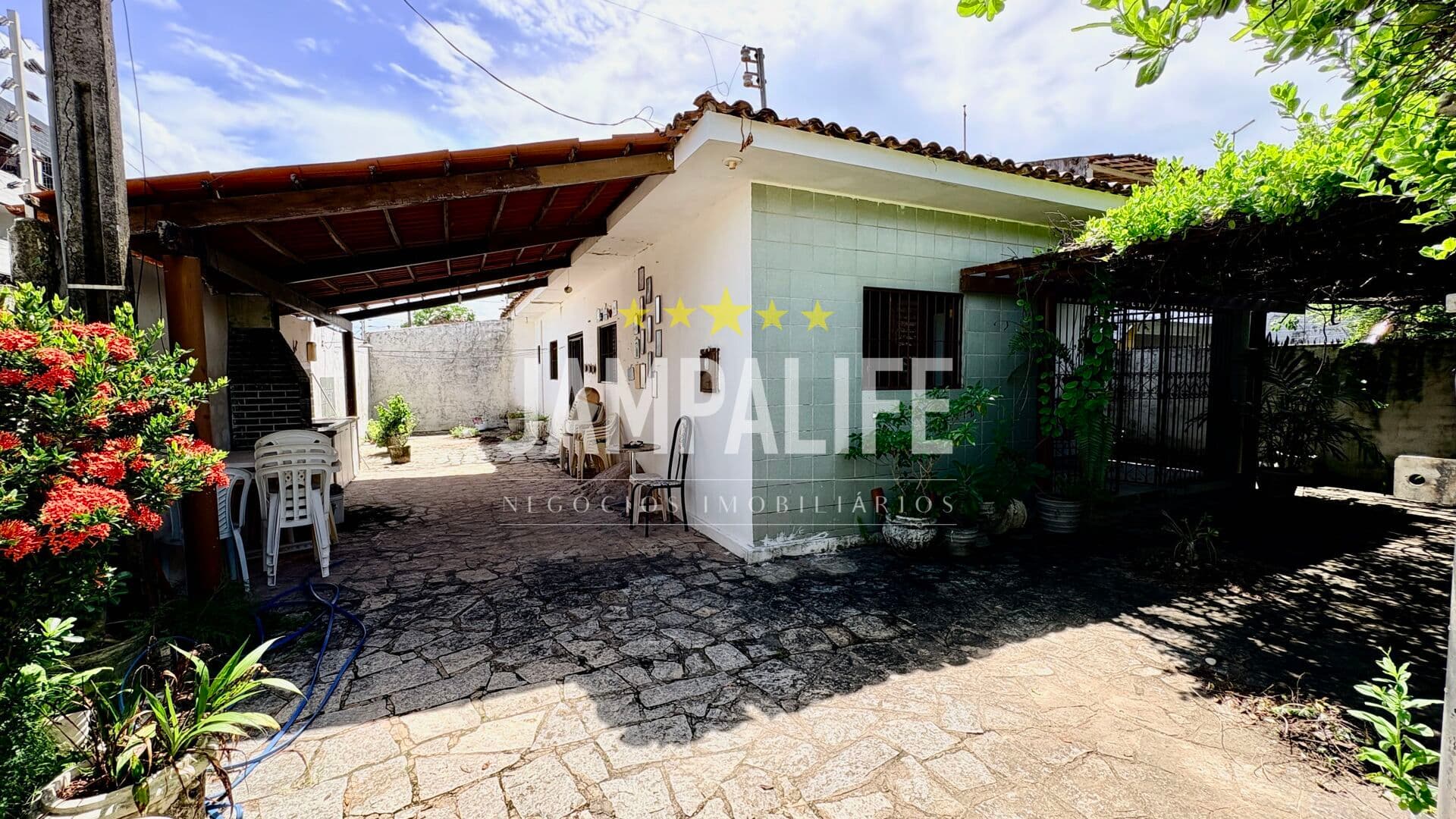 OPORTUNIDADE CASA 3 QUARTOS INCRÍVEL NA PRAIA DO POÇO!