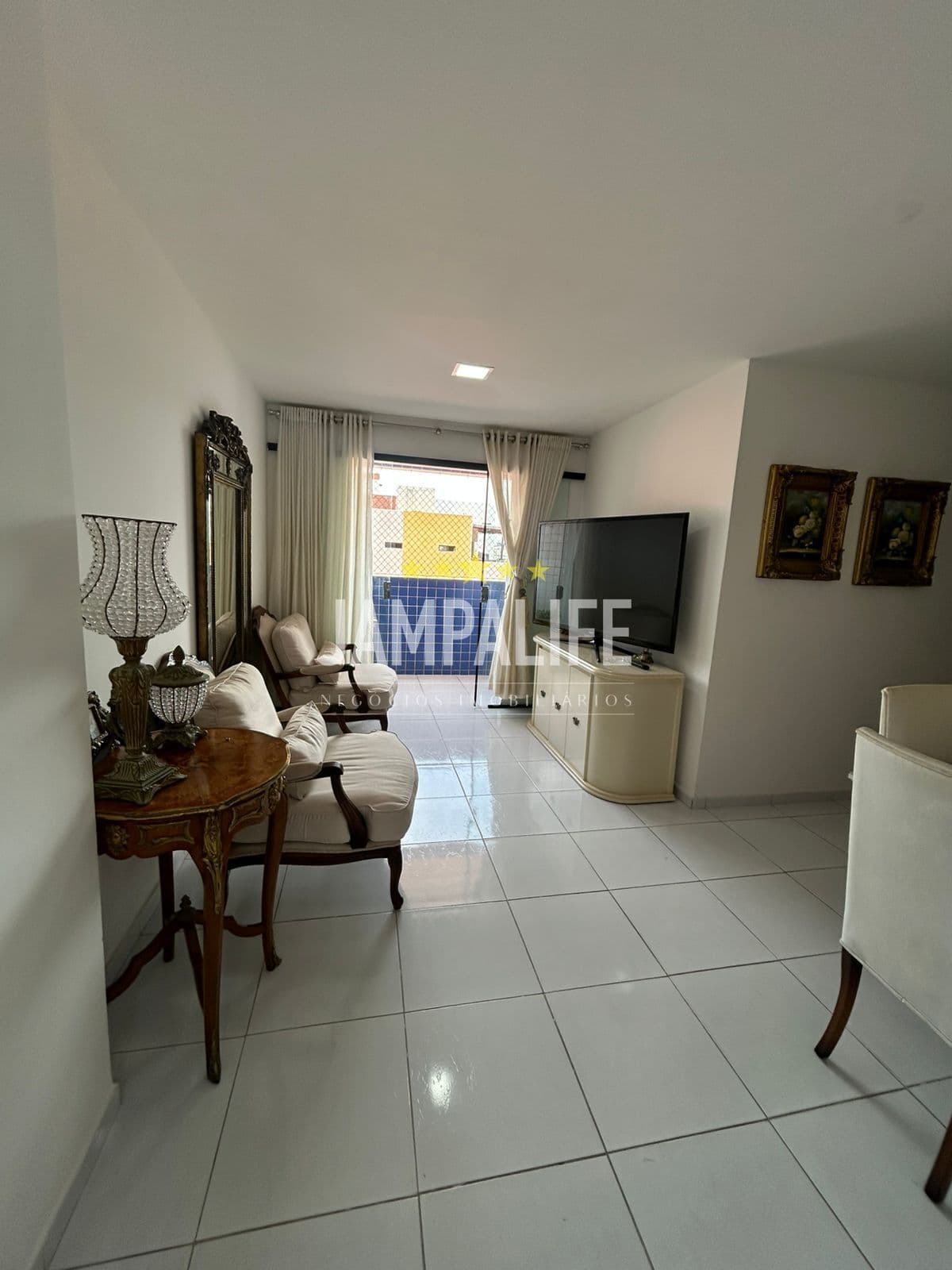 Apartamento com 02 Quartos nos Bancários