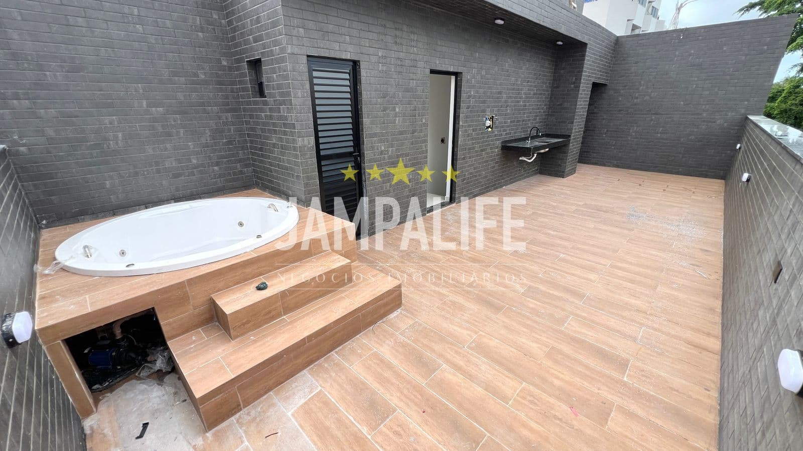 Cobertura com 2 dormitórios à venda, 89 m² por R$ 590.000,00 - Bessa - João Pessoa/PB