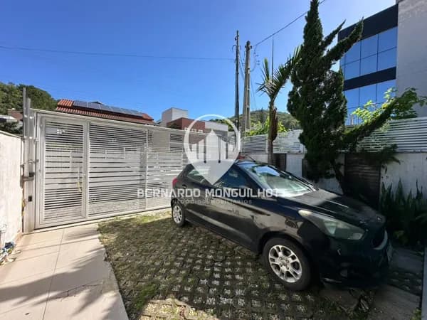 Casa em Praia dos Amores, Itajaí/SC