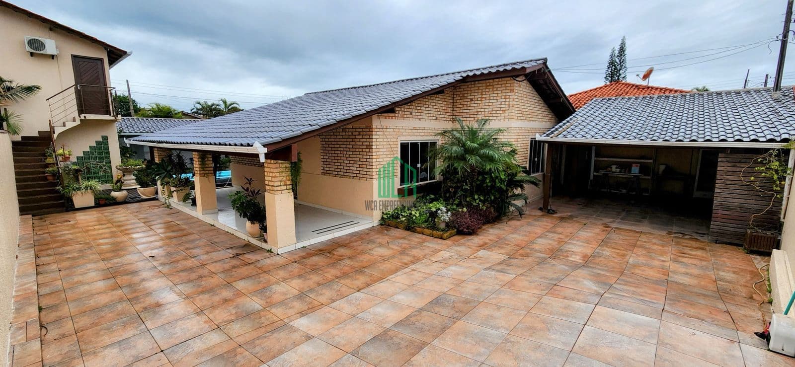 Casa Ampla com Piscina