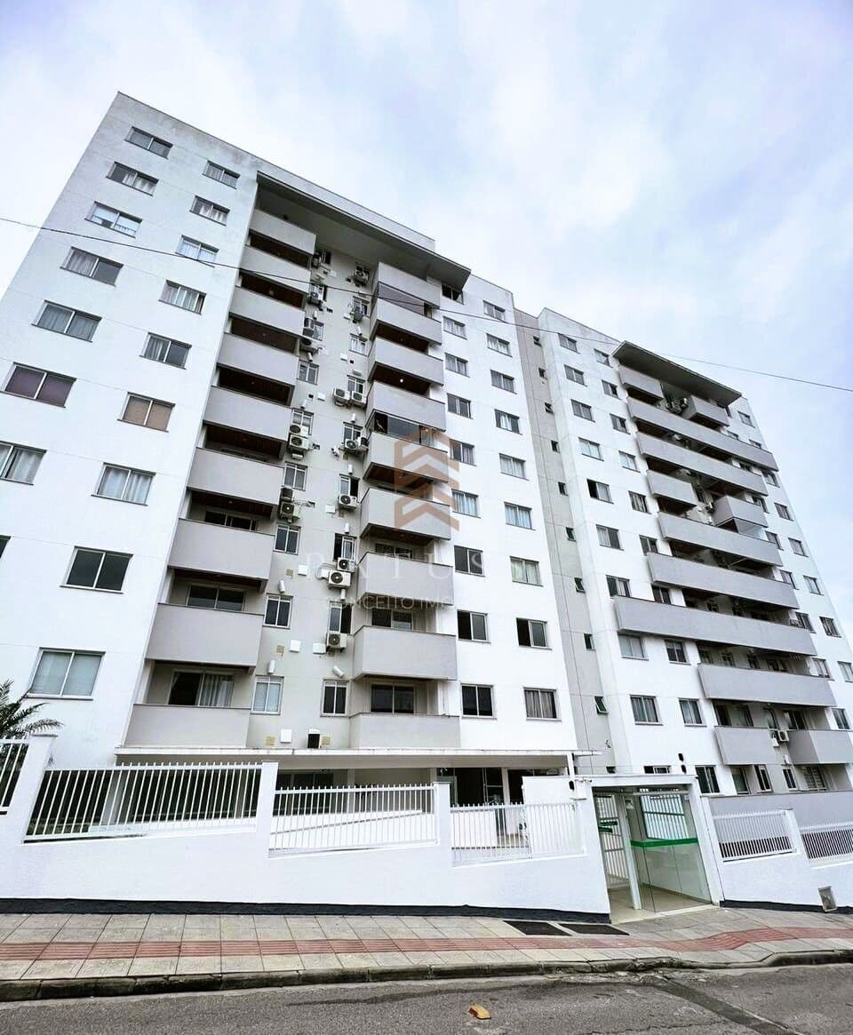 Apartamento de 2 dormitórios, sendo uma suíte, Mobiliado