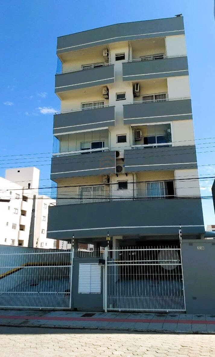 Apartamento de 2 quartos sendo 1 suíte