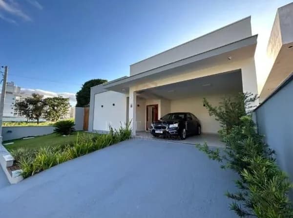 Casa com excelente valor na Pedra Branca