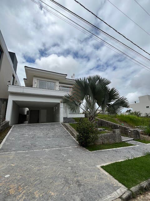 Casa Alto Padrão à venda, 4 dormitórios, 1 suíte master no bairro Pedra Branca, Palhoça/ SC
