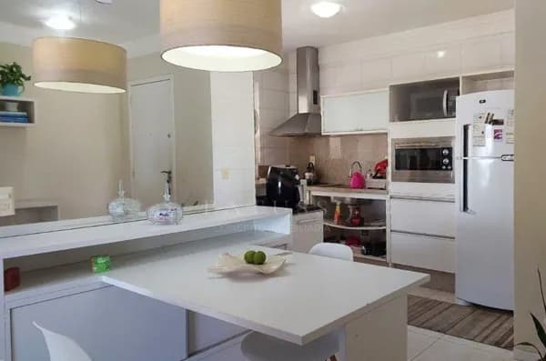 Apartamento à venda, 2 dormitórios sendo 1 suíte no bairro Kobrasol, São José /SC