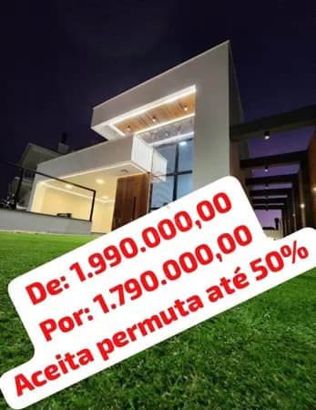 Casa Alto Padrão Térrea à Venda, com 3 dormitórios, sendo 1 suíte, no bairro Pedra Branca, Palhoça / SC